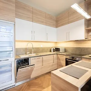 Friendly In Appartement Praag